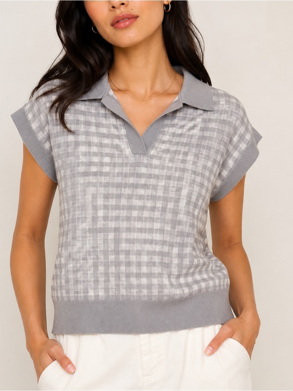 Sioni collared gray white shirt sleeve thick sweater like top size small